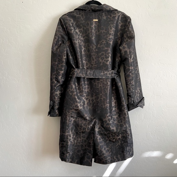 Ellen Tracy leopard printed belted trench coat, size Large - Picture 8 of 10